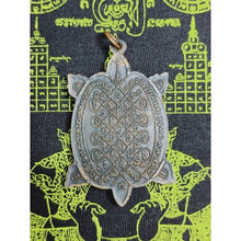 โหลดรูปภาพลงในเครื่องมือใช้ดูของ Gallery Thai Amulet Buddhist Monk From Wat Rai Tang Thong, Cultural Keepsake