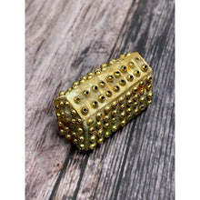 โหลดรูปภาพลงในเครื่องมือใช้ดูของ Gallery Buddhist Monk Inspired Thai Amulet Coin Wat Lahan Rai Collectible
Somdej Style