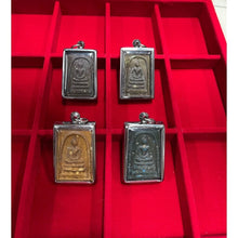 โหลดรูปภาพลงในเครื่องมือใช้ดูของ Gallery Thai Amulet Somdej Style Guanyin Wat Rakhang Cultural Keepsake
Tha
