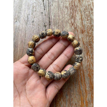 โหลดรูปภาพลงในเครื่องมือใช้ดูของ Gallery Thai Amulet Somdej Style Bracelet With Gold Leaf Finish, Wat Ceremony Edition