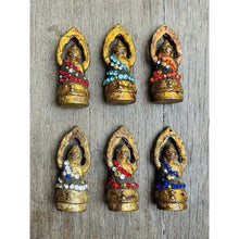 โหลดรูปภาพลงในเครื่องมือใช้ดูของ Gallery Thai Amulet With Gemstone, Wat Ceremony Edition, Random Selection