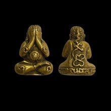 โหลดรูปภาพลงในเครื่องมือใช้ดูของ Gallery Thai Amulet Luang Pu Mun, Brass Material, Cultural Keepsake
Thai A