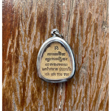 โหลดรูปภาพลงในเครื่องมือใช้ดูของ Gallery Thai Amulet Coin Buddhist Monk Wat Chang Hai Metal Edition Cultural