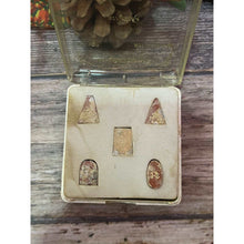 โหลดรูปภาพลงในเครื่องมือใช้ดูของ Gallery Thai Amulet Set From Wat Phra Kring, Khon Kaen With Original Box