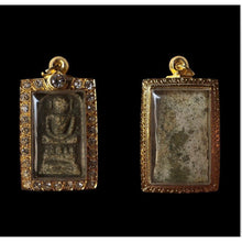 โหลดรูปภาพลงในเครื่องมือใช้ดูของ Gallery Thai Amulet Somdej Style Wat Rakhang Gold Micron Frame Collectible Piece