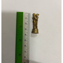 โหลดรูปภาพลงในเครื่องมือใช้ดูของ Gallery Couple Embrace Amulet 3Cm - Thai Buddhist Collectible Amulet
Loving Couple Amu