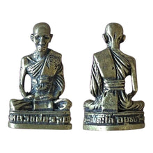 โหลดรูปภาพลงในเครื่องมือใช้ดูของ Gallery Thai Amulet Buddhist Monk, Cultural Keepsake, Wat Ceremony Edition