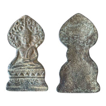 โหลดรูปภาพลงในเครื่องมือใช้ดูของ Gallery Thai Amulet Somdej Style Wat Chiang Saen Collectible Cultural Keepsake
Thai Am