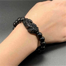 โหลดรูปภาพลงในเครื่องมือใช้ดูของ Gallery Men'S Bracelet With Pixiu Design, Thai Amulet Inspired, Cultural Keepsake 
Wome

