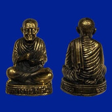 โหลดรูปภาพลงในเครื่องมือใช้ดูของ Gallery Thai Amulet Somdej Style Buddhist Monk 1.5Cm X 2.5Cm Collectible
