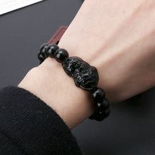 โหลดรูปภาพลงในเครื่องมือใช้ดูของ Gallery 1Pc Feng Shui Pi Xiu Obsidian Bracelet 12mm Thai Buddhist Collectible Amulet
