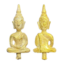 โหลดรูปภาพลงในเครื่องมือใช้ดูของ Gallery Thai Amulet With Gold Plating Buddhist Monk For Collectors Am Sacred Temple
