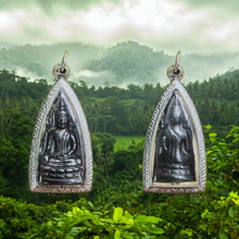โหลดรูปภาพลงในเครื่องมือใช้ดูของ Gallery Buddha Amulet Pendant In 7-Color Metal With Frame Thai 7-Col Buddhist Sacred
