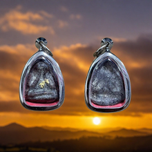 โหลดรูปภาพลงในเครื่องมือใช้ดูของ Gallery Thai Amulet With Frame, Wat Ceremony Edition, Cultural Keepsake Buddhist Sacred

