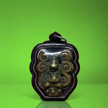 โหลดรูปภาพลงในเครื่องมือใช้ดูของ Gallery Thai Amulet, Mixed Metal, Double-Sided, Khmer Monk, Cultural Keepsak
