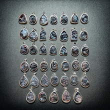 โหลดรูปภาพลงในเครื่องมือใช้ดูของ Gallery Iron Crystal 7-Color Amulet With Finished Frame - Thai Buddhist Collectible Amul
