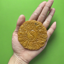 โหลดรูปภาพลงในเครื่องมือใช้ดูของ Gallery Yin Yang Zodiac Pendant With 12 Animal Carvings, Thai Amulet Collectible 
Ancie
