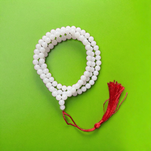 โหลดรูปภาพลงในเครื่องมือใช้ดูของ Gallery White Pearl Bead 8Mm - Thai Buddhist Collectible Amulet Milk Sacred Monk Temple
