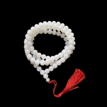 โหลดรูปภาพลงในเครื่องมือใช้ดูของ Gallery White Pearl Bead 10Mm - Thai Buddhist Collectible Amulet 
White Pearl Bead 10Mm
