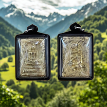 โหลดรูปภาพลงในเครื่องมือใช้ดูของ Gallery Thai Amulet Buddhist Monk Wat Rakhang, Collectible Cultural Keepsake Sacred
