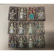 โหลดรูปภาพลงในเครื่องมือใช้ดูของ Gallery Thai Amulet Inspired by Phutthacharn To, Wat Phra Kaew Collectible Piece 
Somde
