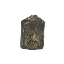 โหลดรูปภาพลงในเครื่องมือใช้ดูของ Gallery Thai Amulet Somdej Style With Garuda Design, Wat Ceremony Edition
