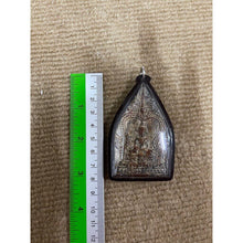 โหลดรูปภาพลงในเครื่องมือใช้ดูของ Gallery Thai Amulet Somdej Style From Wat So Thon, Vintage, Red Tin Material, Water-Resi
