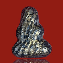 โหลดรูปภาพลงในเครื่องมือใช้ดูของ Gallery Thai Amulet Inspired by Monk, Wat Saphan Sung, Gold Leaf Coated with Rope
