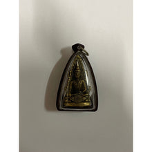 โหลดรูปภาพลงในเครื่องมือใช้ดูของ Gallery Thai Amulet Pendant Of Buddha Chinnarat In Brass With Water-Resistant Frame 
Th

