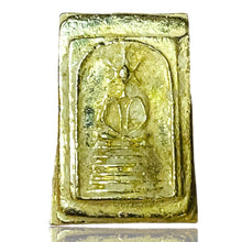 โหลดรูปภาพลงในเครื่องมือใช้ดูของ Gallery Thai Amulet Somdej Style Metal With Gold Finish Cultural Keepsake 
Thai Amulet
