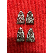 โหลดรูปภาพลงในเครื่องมือใช้ดูของ Gallery Thai Amulet Buddhist Monk, Wat Ceremony Edition, Metal Alloy Red Rus
