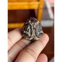 โหลดรูปภาพลงในเครื่องมือใช้ดูของ Gallery Thai Amulet Buddhist Monk From Wat Krewal, Cultural Keepsake 
Thai
