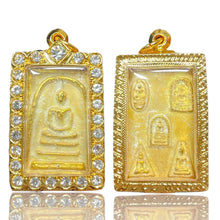 โหลดรูปภาพลงในเครื่องมือใช้ดูของ Gallery Thai Amulet Somdej Style Popular Collectible Cultural Keepsake 
Thai Amulet Som

