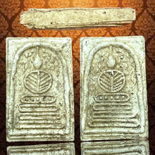 โหลดรูปภาพลงในเครื่องมือใช้ดูของ Gallery Thai Amulet Somdej Style Inspired by Buddhist Monk Wat Rakhang Collectible
