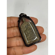 โหลดรูปภาพลงในเครื่องมือใช้ดูของ Gallery Buddhist Monk Inspired Thai Amulet Coin, Wat Kamphaeng Heritage Collectible 
Th
