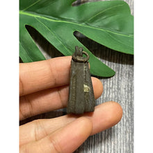 โหลดรูปภาพลงในเครื่องมือใช้ดูของ Gallery Buddhist Monk Inspired Thai Amulet Coin From Wat Bang Klan 
Thai Amulet Coin Wa
