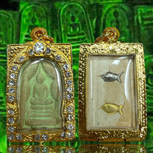 โหลดรูปภาพลงในเครื่องมือใช้ดูของ Gallery Thai Amulet Somdej Style Collectible from Wat Ceremony Edition 
Thai Amulet Som
