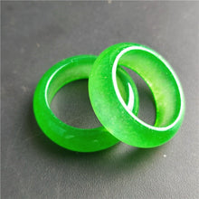 โหลดรูปภาพลงในเครื่องมือใช้ดูของ Gallery Jade Ring - Thai Buddhist Collectible Amulet - Cultural Keepsake 
Jade Ring - W
