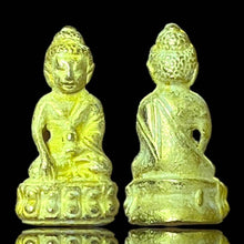 โหลดรูปภาพลงในเครื่องมือใช้ดูของ Gallery Thai Amulet Coin in Wat Phra Kaew Style, Cultural Keepsake, Buddhist Collectible
