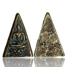 โหลดรูปภาพลงในเครื่องมือใช้ดูของ Gallery Thai Amulet Somdej Style With Strong Energy For Collectors And Cultural Keepsake

