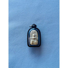 โหลดรูปภาพลงในเครื่องมือใช้ดูของ Gallery Thai Amulet From Wat Chamthewi, Metal With Gold Leaf, Waterproof Frame
