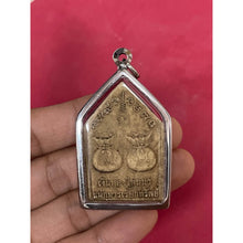 โหลดรูปภาพลงในเครื่องมือใช้ดูของ Gallery Thai Amulet For Prosperity And Abundance, Wat Ceremony Edition 
Somdej Style Th

