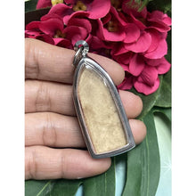 โหลดรูปภาพลงในเครื่องมือใช้ดูของ Gallery Thai Amulet Of Phra Ruang Rojana In Lila Pose, High-Quality Powder, Stainless Fr
