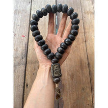 โหลดรูปภาพลงในเครื่องมือใช้ดูของ Gallery Thai Amulet Somdej Style Made from Jindamani Herb - Cultural Keepsake 
Thai Amu
