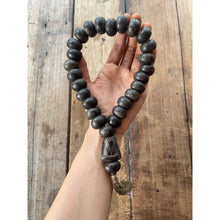 โหลดรูปภาพลงในเครื่องมือใช้ดูของ Gallery Thai Amulet Luang Pu Yim, Jindamani Herbal Material, Cultural Keepsa
