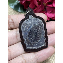 โหลดรูปภาพลงในเครื่องมือใช้ดูของ Gallery Thai Amulet Buddhist Monk From Wat Baan Rai, Waterproof Edition 
Th
