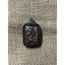 โหลดรูปภาพลงในเครื่องมือใช้ดูของ Gallery Thai Amulet Buddhist Monk, Garuda Style, Ancient Silver Frame

