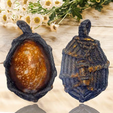 โหลดรูปภาพลงในเครื่องมือใช้ดูของ Gallery Thai Amulet For Wellness And Recovery From Illness, Cultural Keepsake 
Thai Amu
