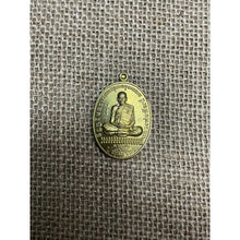 โหลดรูปภาพลงในเครื่องมือใช้ดูของ Gallery Buddhist Monk Inspired Thai Amulet Coin Wat Huai Duai Nakhon Sawan 
Thai Amulet
