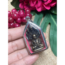โหลดรูปภาพลงในเครื่องมือใช้ดูของ Gallery Thai Amulet Of Buddhist Monk With Stainless Steel Frame 
Thai Amulet Coin Inspi
